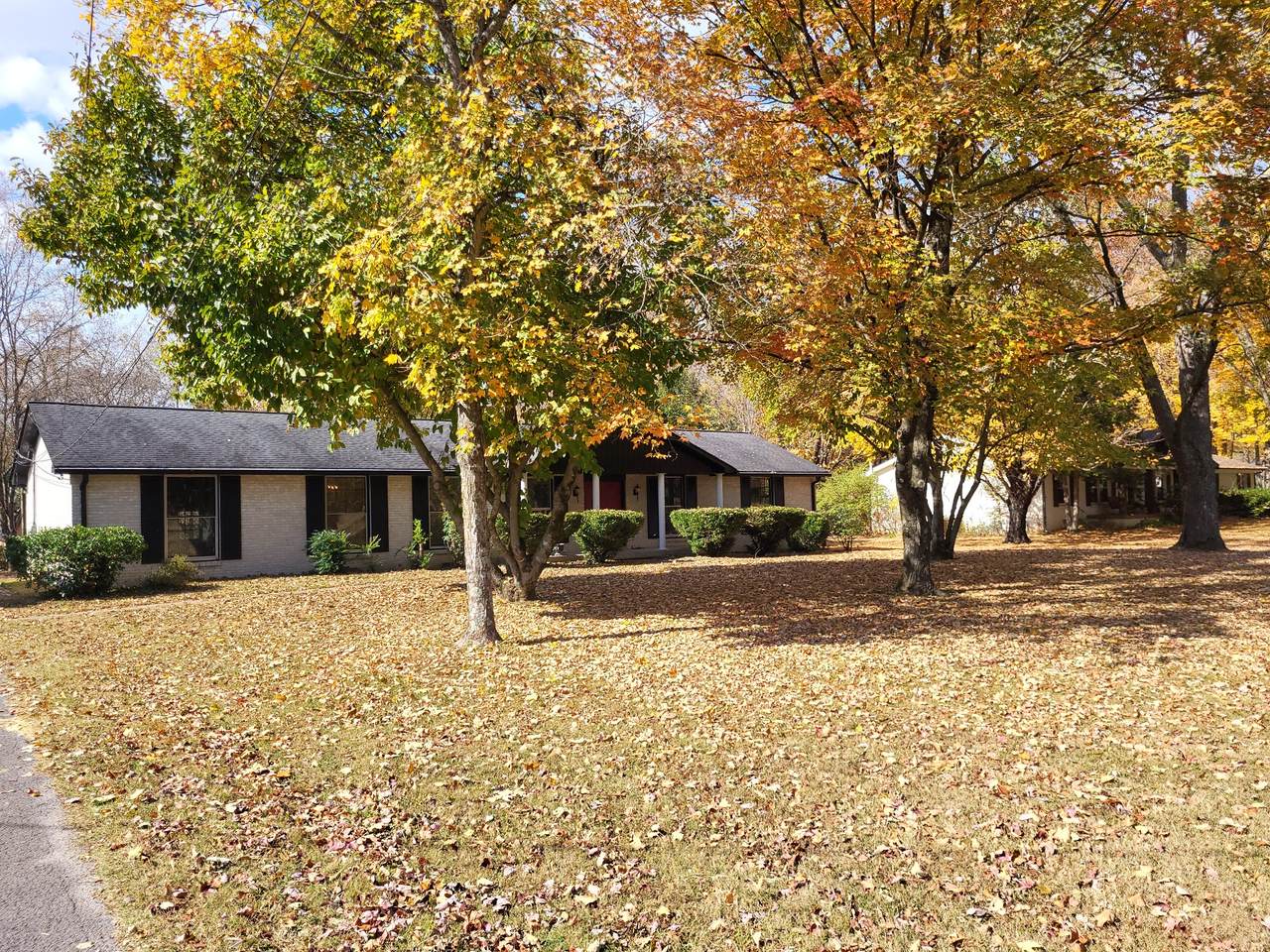 434 Eddy Ln - Photo 1