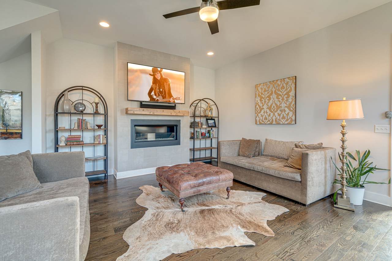 1410B Edgehill Ave - Photo 1
