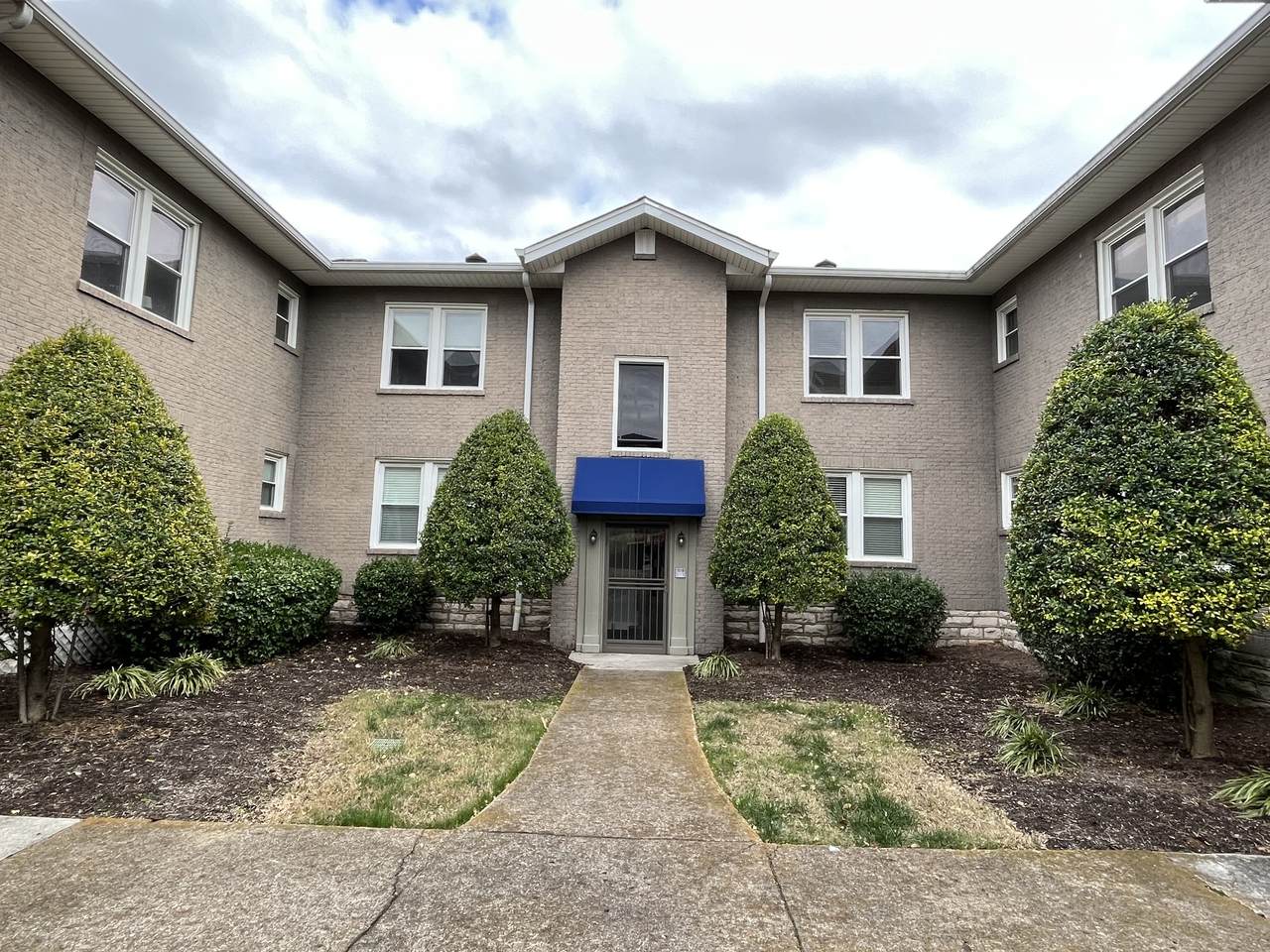 1018 17th Ave - Photo 1