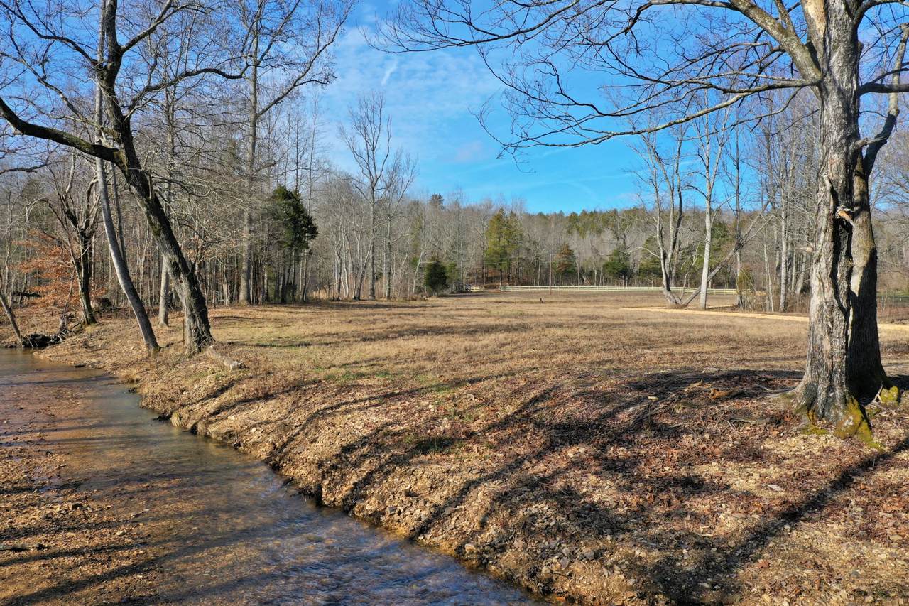 645 Owl Hollow Rd - Photo 1