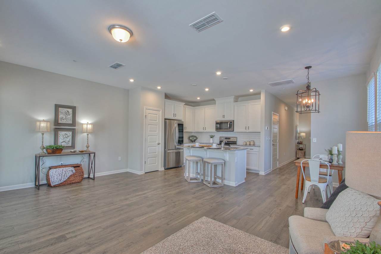 3407 Deerchase Cir - Photo 1