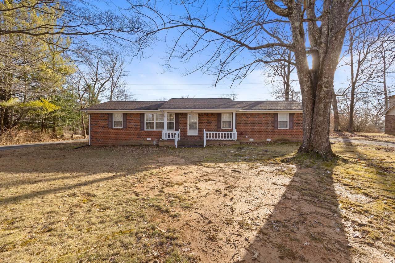 910 Linwood Dr - Photo 1