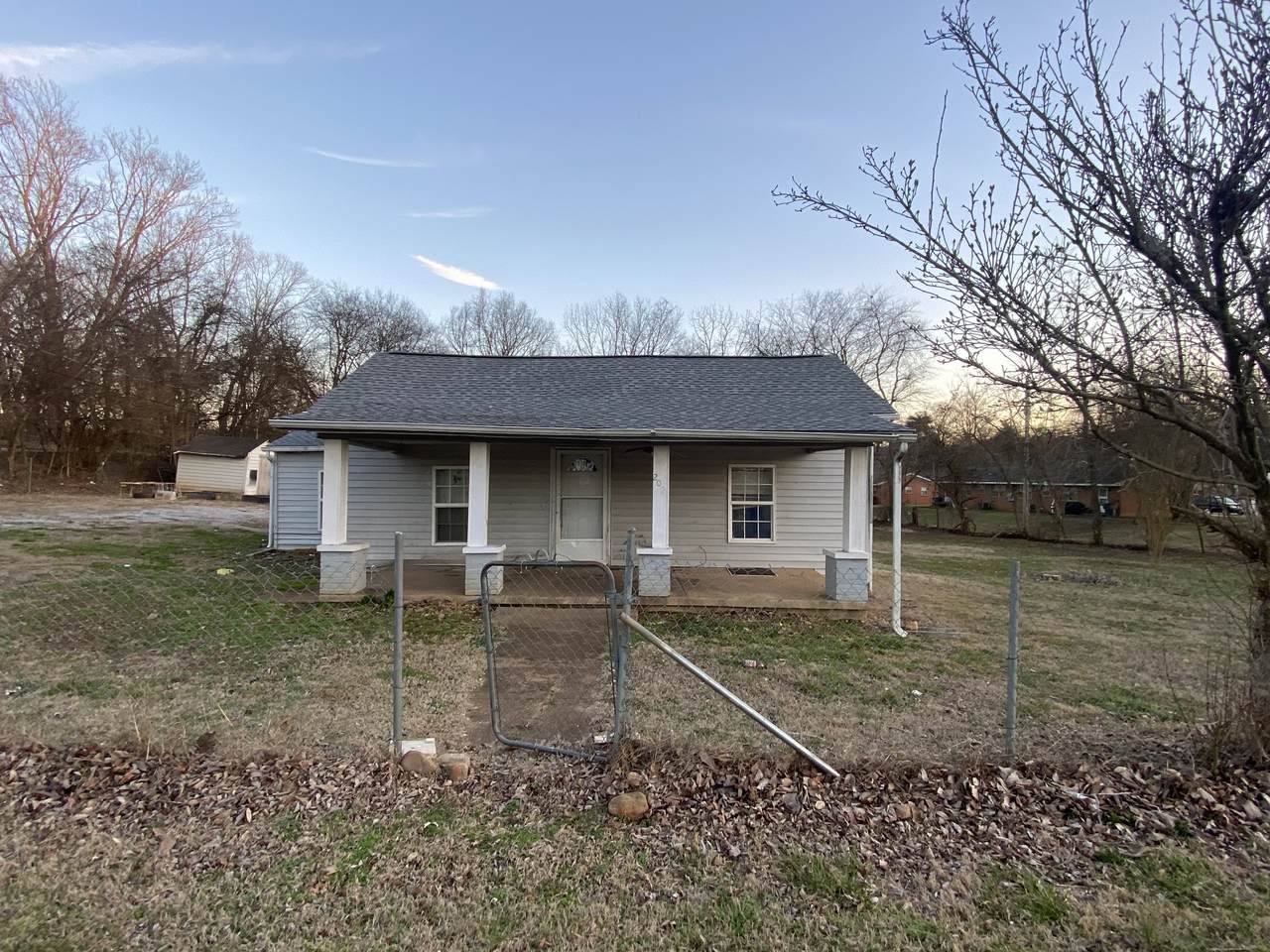 209 Old Morrison Rd - Photo 1
