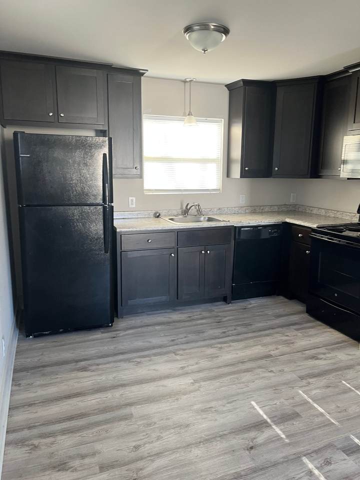 525 Walton Ferry Rd - Photo 1