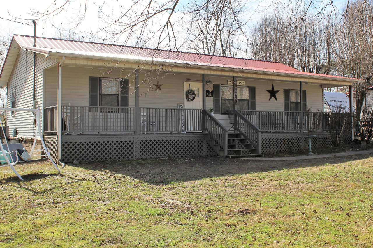 494 Woods Edge Rd - Photo 1