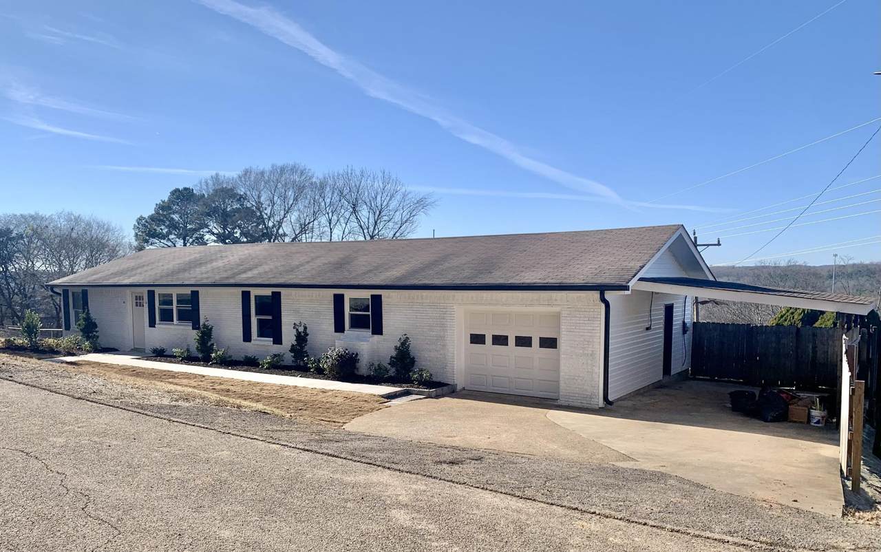 5411 White Oak Ln - Photo 1