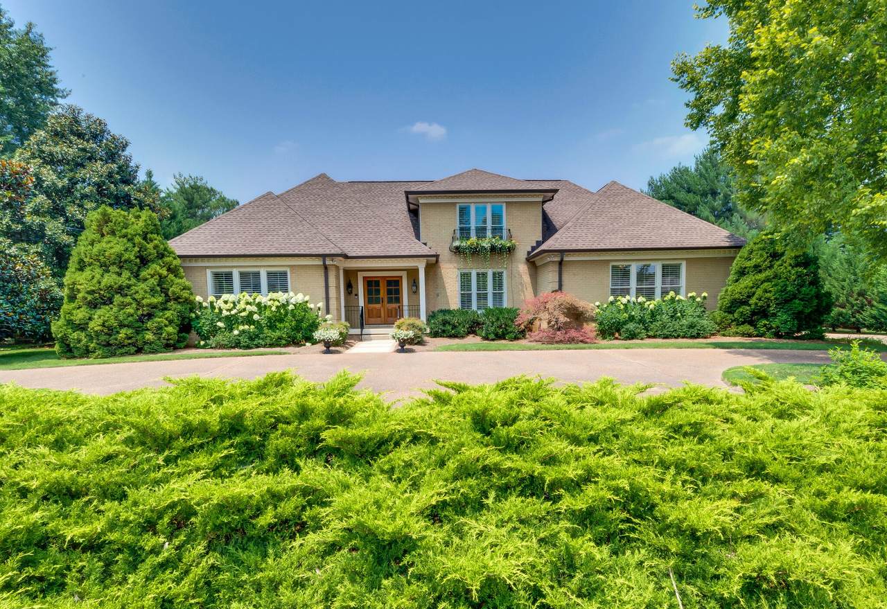 6008 Martingale Ln - Photo 1