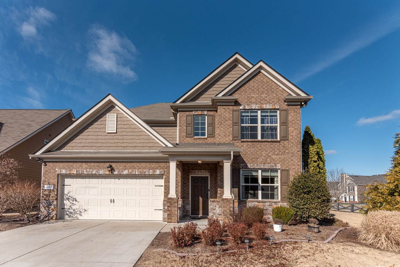 1009 Lunette Dr - Photo 1