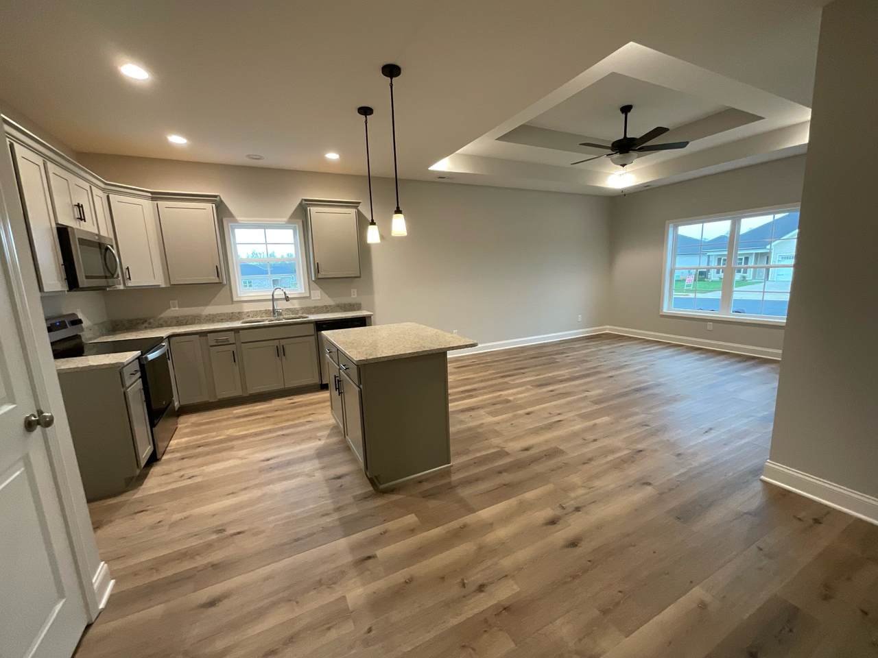 611 Lockeland Way - Photo 1