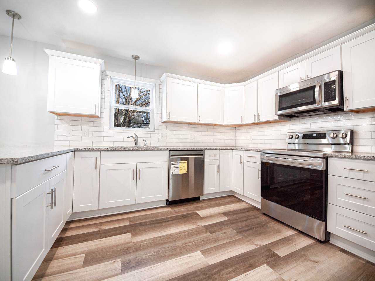 160 Scalf Dr - Photo 1