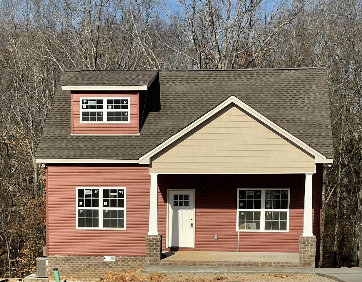 1160 Jonathan Ln - Photo 1