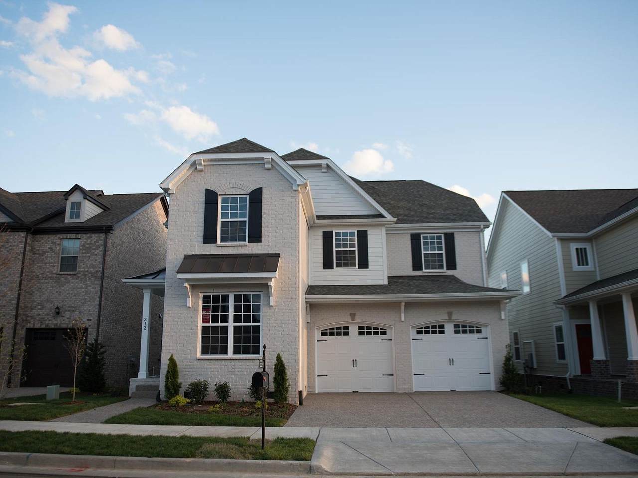 312 Rafferty Ct - Photo 1