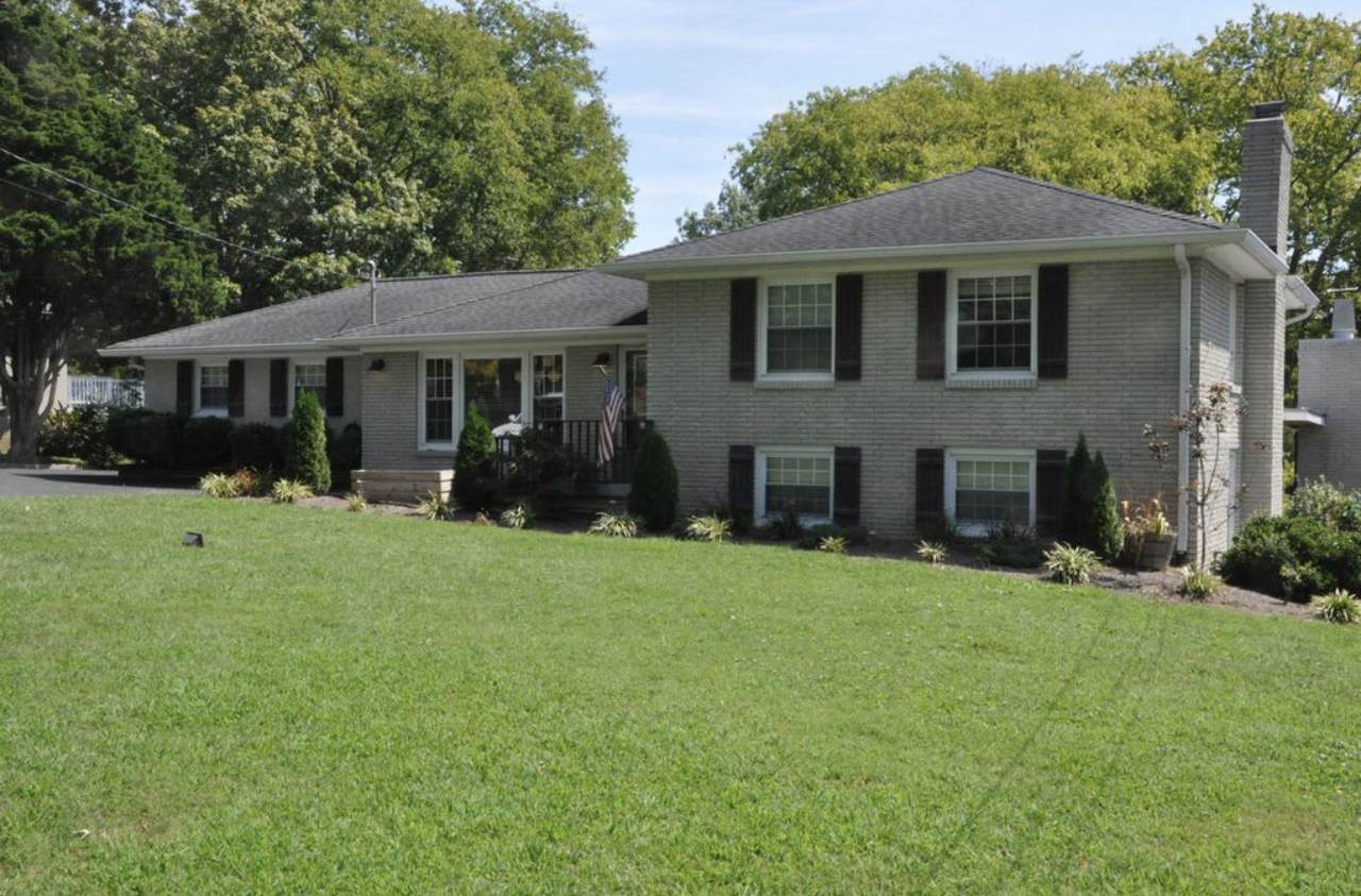 136 Clearview Cir - Photo 1