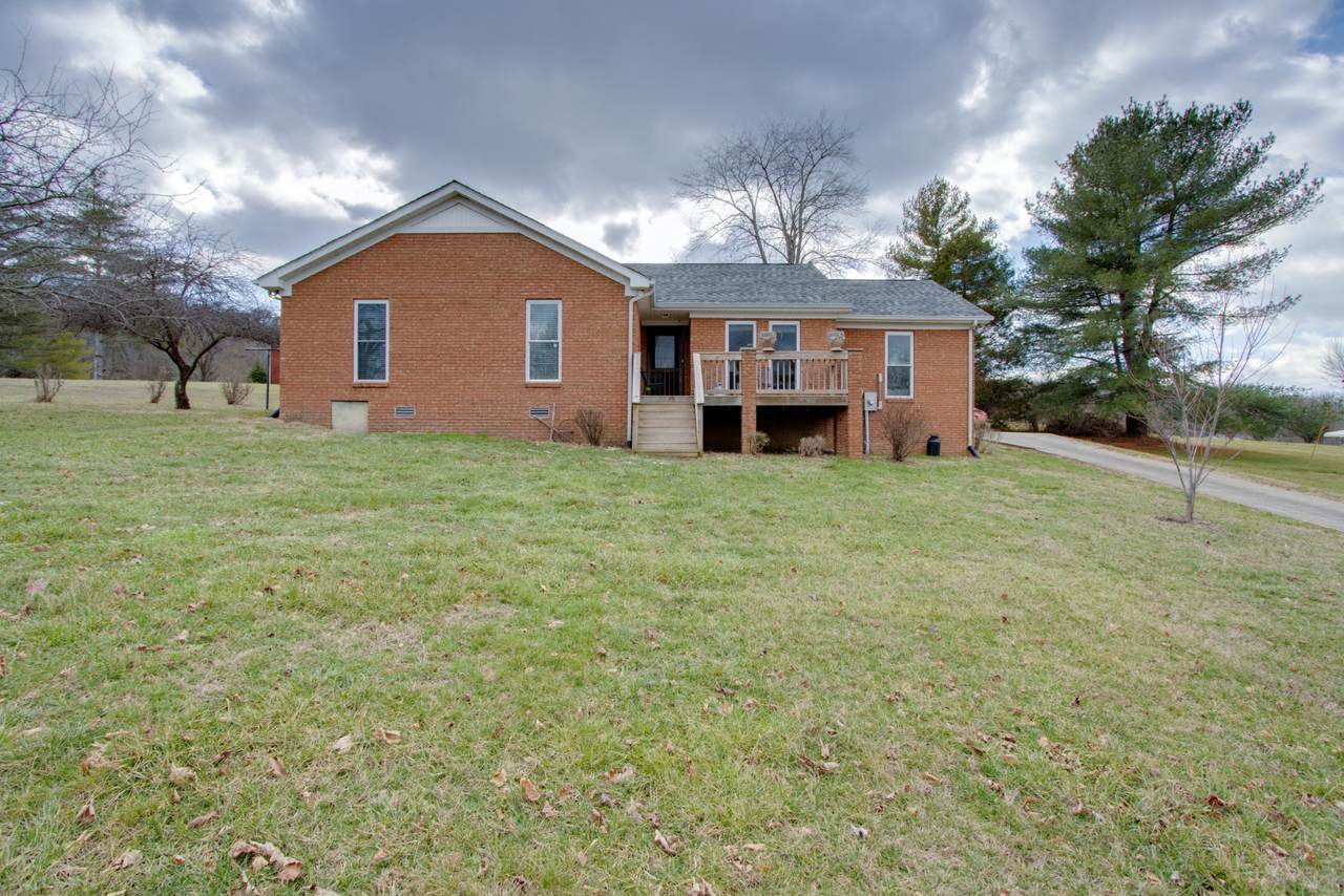 150 Meadow Dr - Photo 1