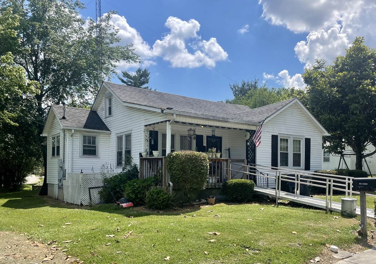 303 Jackson St - Photo 1