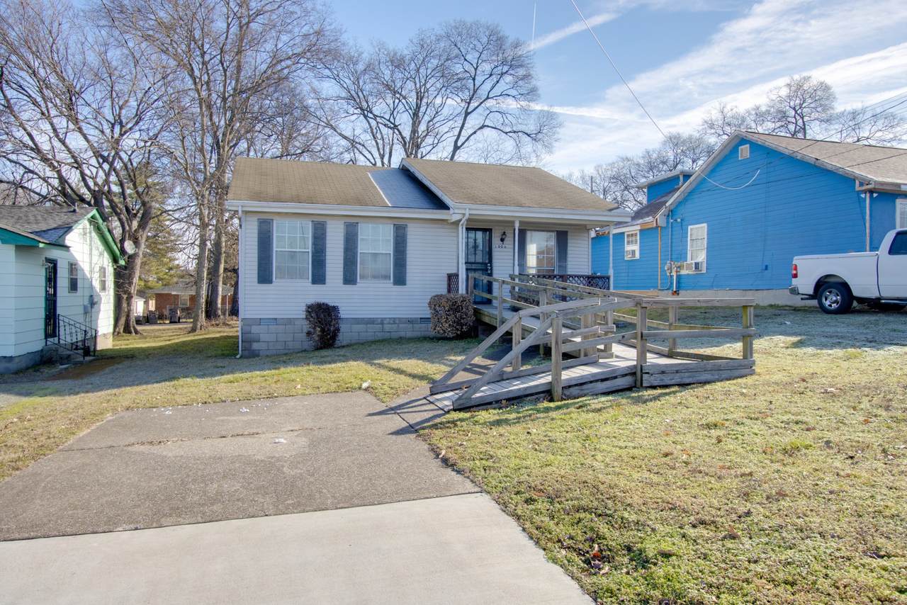 1006 33rd Ave - Photo 1