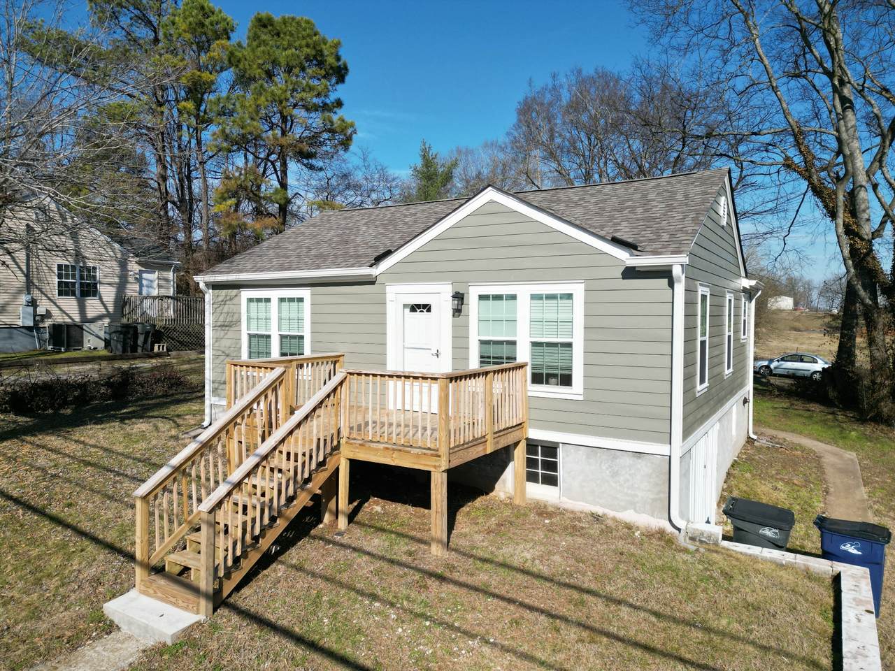 1123 Mapleash Ave - Photo 1