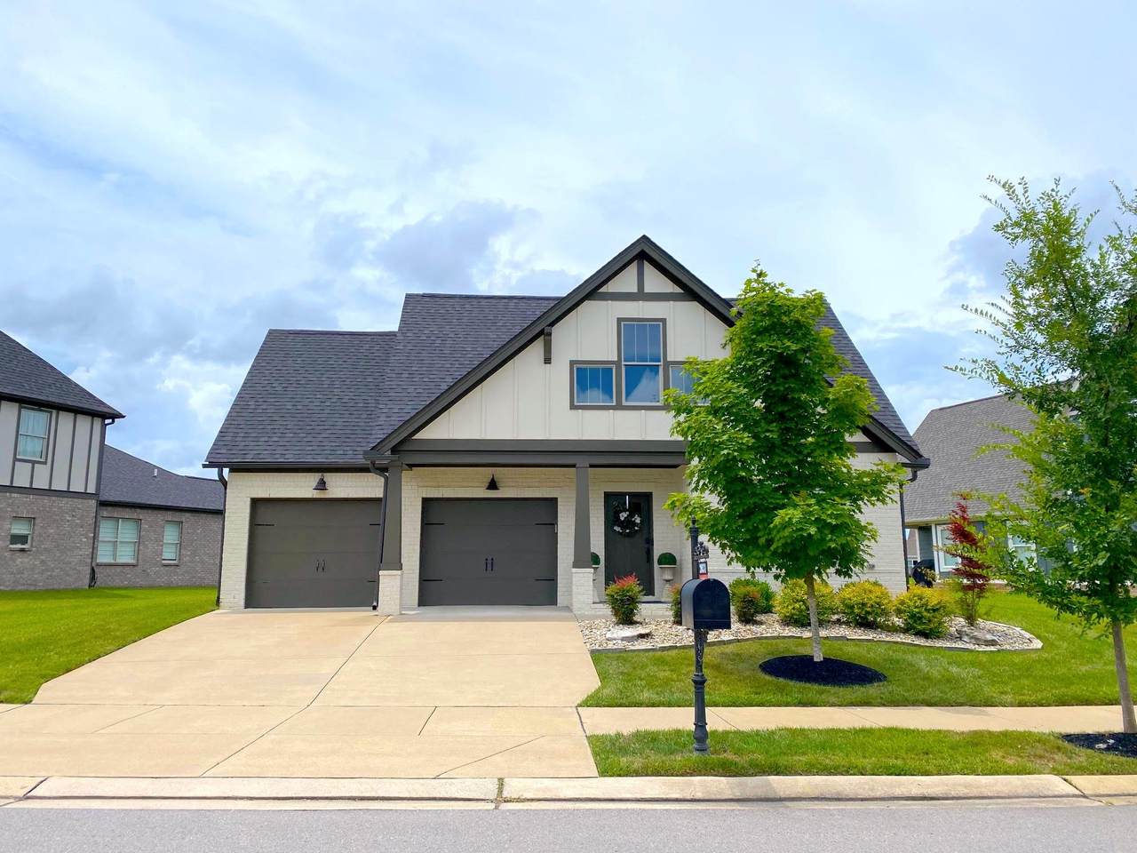 2031 Beamon Dr - Photo 1