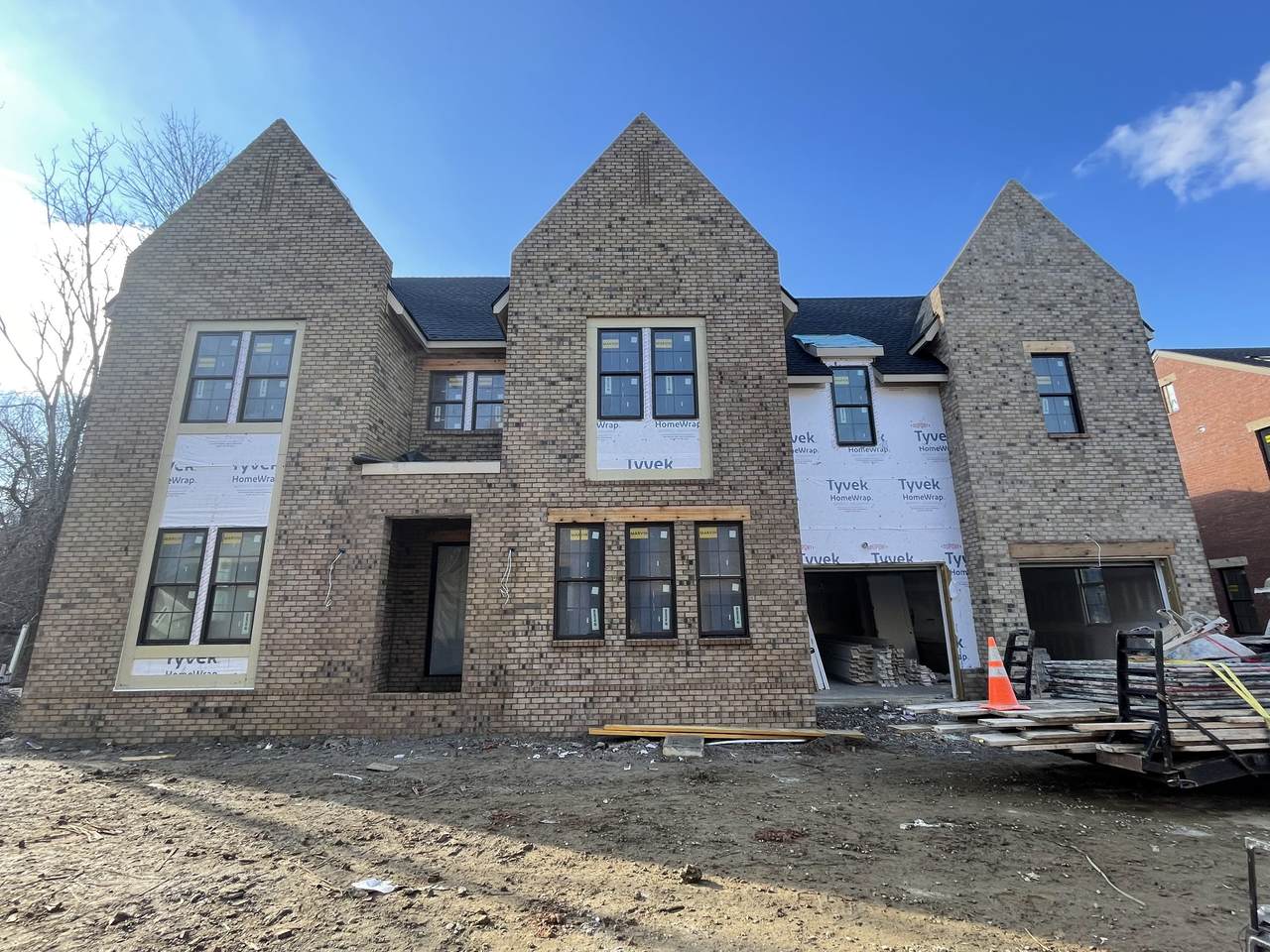 1809 Kimbark Dr - Photo 1