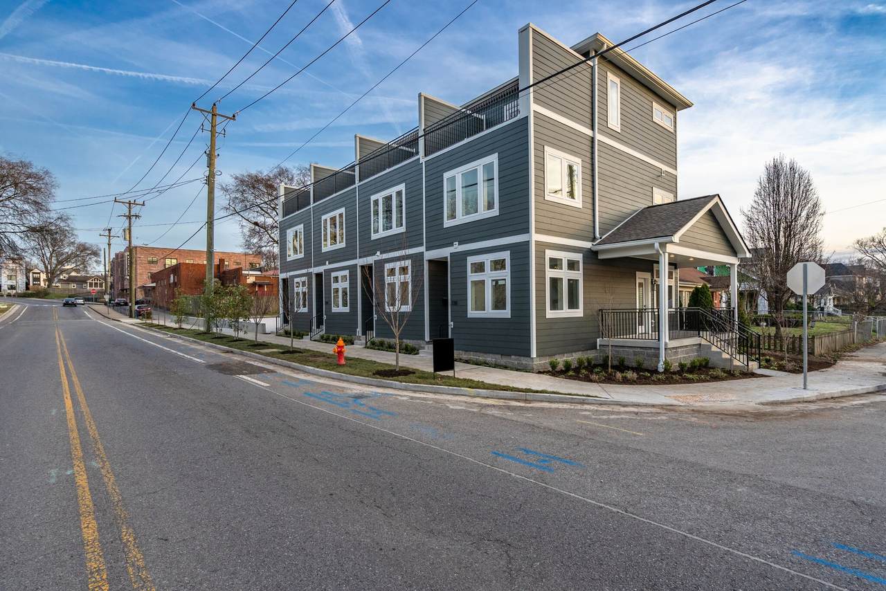 330 Douglas Ave - Photo 1