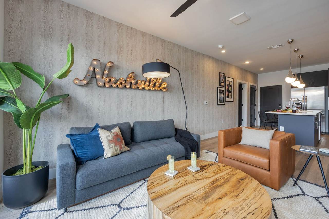 303 31st Ave - Photo 1