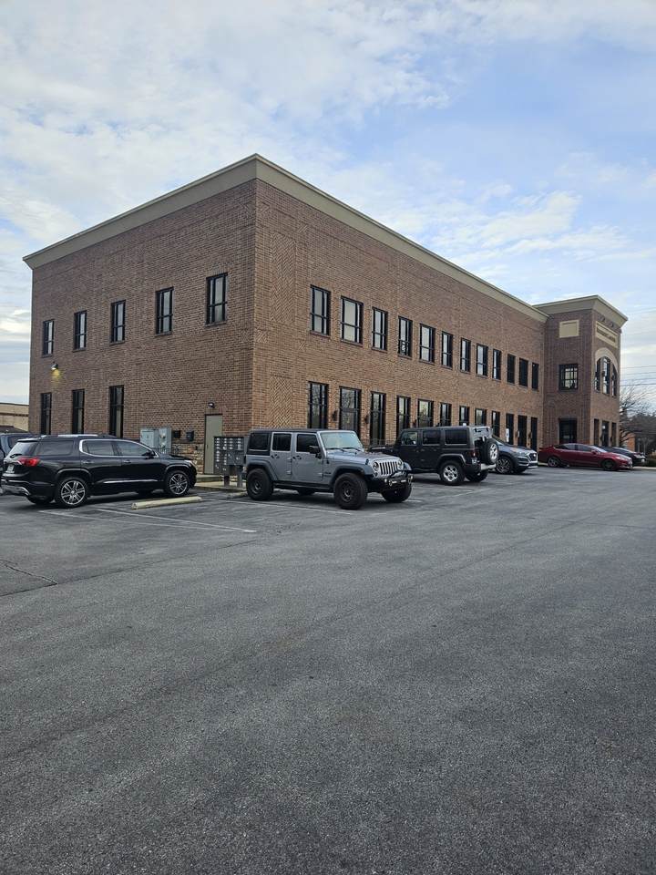 https://bt-photos.global.ssl.fastly.net/nashville/1280_boomver_1_RTC2608383-1.jpg