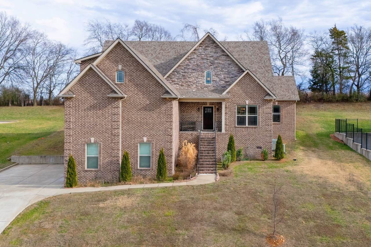 128 Dobson Knob Trl, Nolensville, TN 37135 (MLS RTC2608802) The
