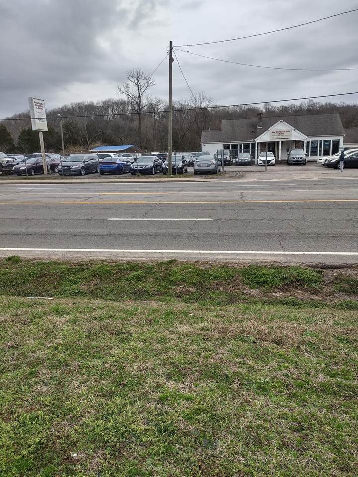 1292 S Dickerson Rd - Photo 1