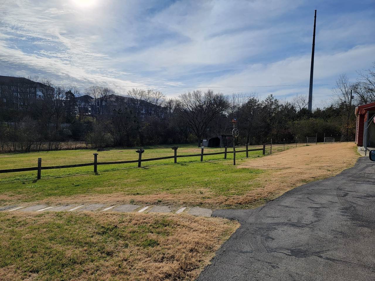 https://bt-photos.global.ssl.fastly.net/nashville/1280_boomver_1_RTC2624739-1.jpg