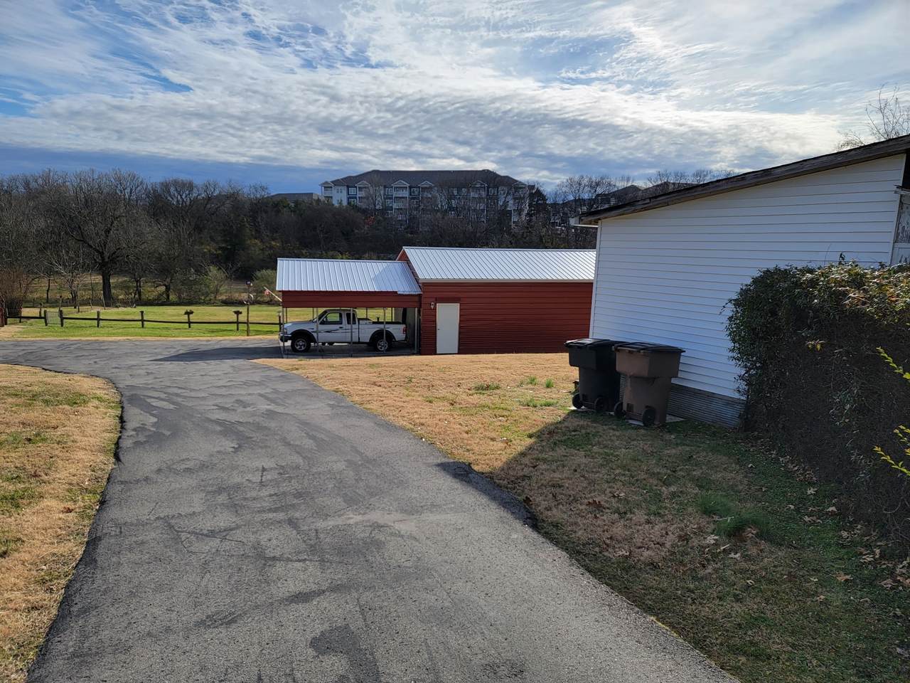 https://bt-photos.global.ssl.fastly.net/nashville/1280_boomver_1_RTC2624739-1.jpg