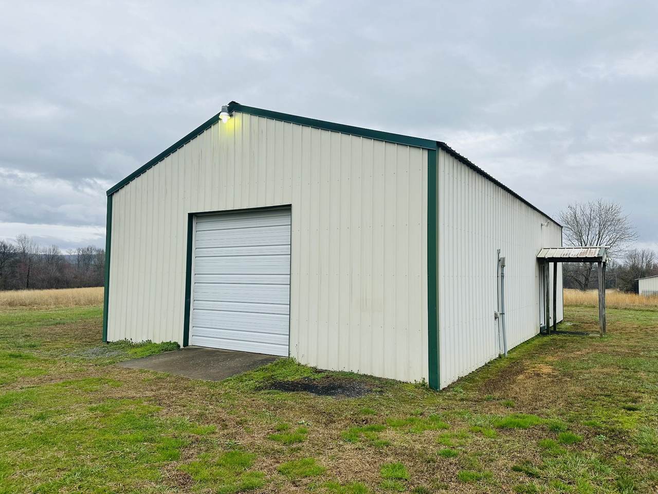 362 Mason Rd, Elora, TN 37328 (MLS RTC2625563) Amanda Howard
