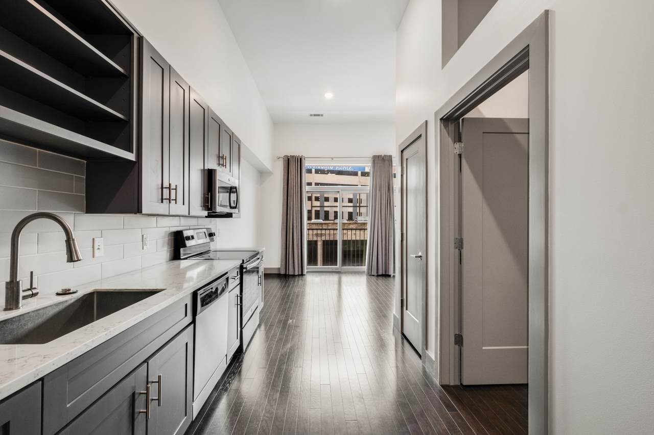 2407 8th Ave - Photo 1