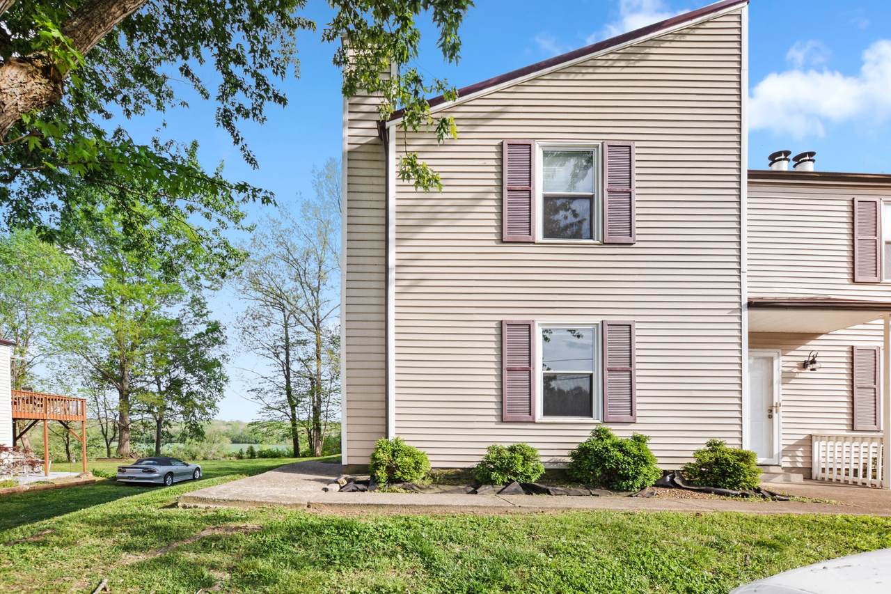 931 Kingsbury Dr - Photo 1