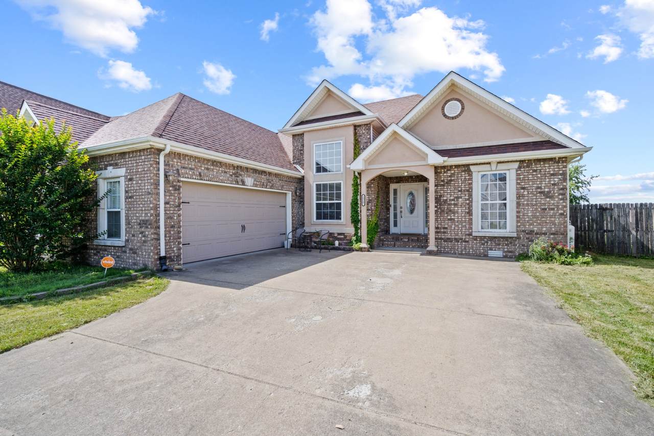 1317 Chinook Cir - Photo 1