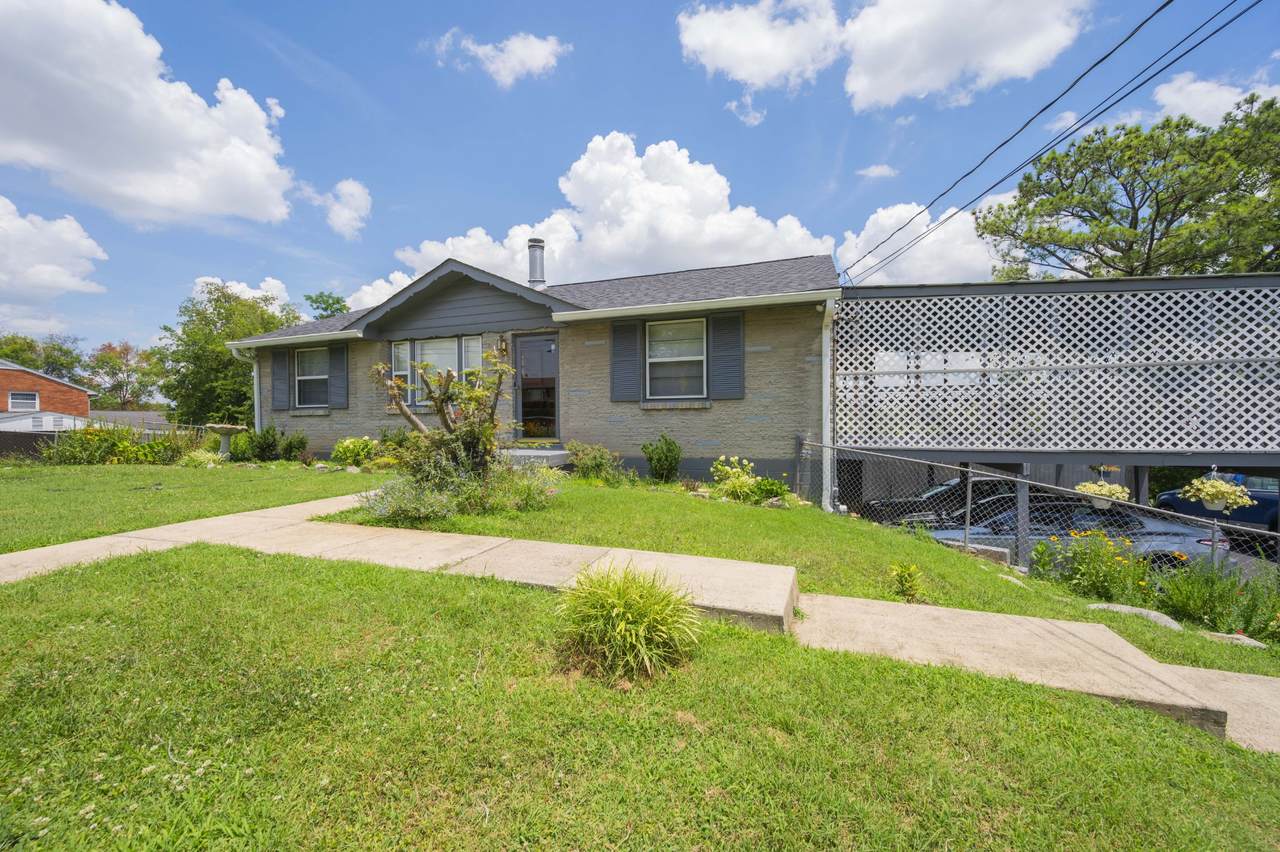 324 Willard Dr - Photo 1