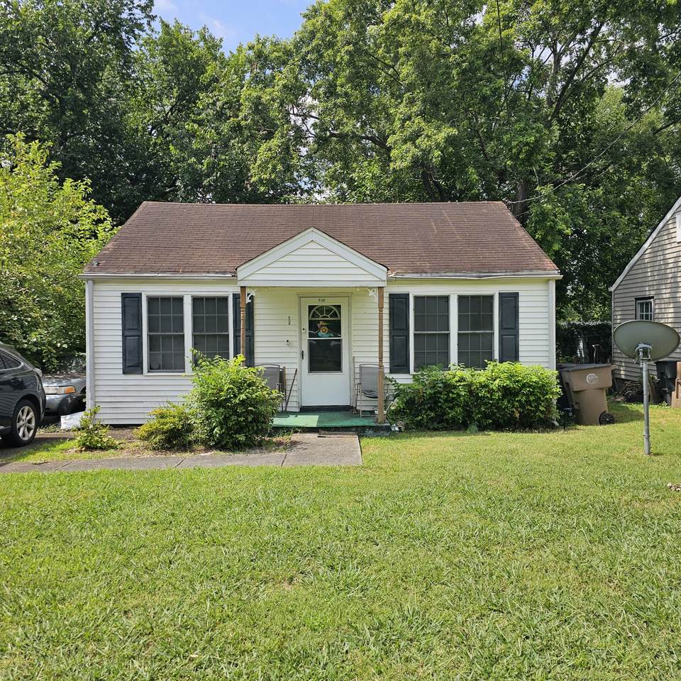 506 Arrington St - Photo 1