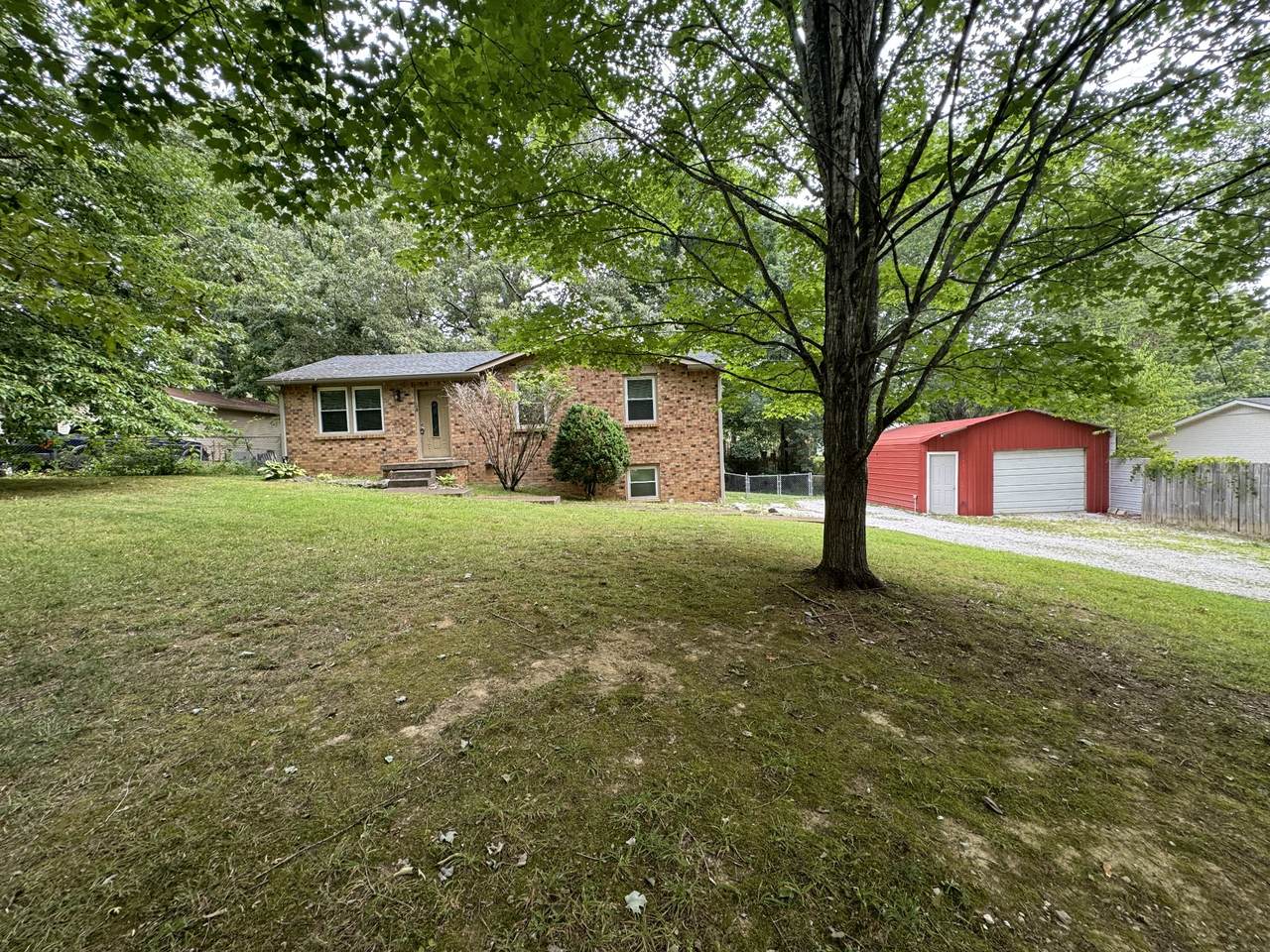 https://bt-photos.global.ssl.fastly.net/nashville/1280_boomver_1_RTC2679777-1.jpg