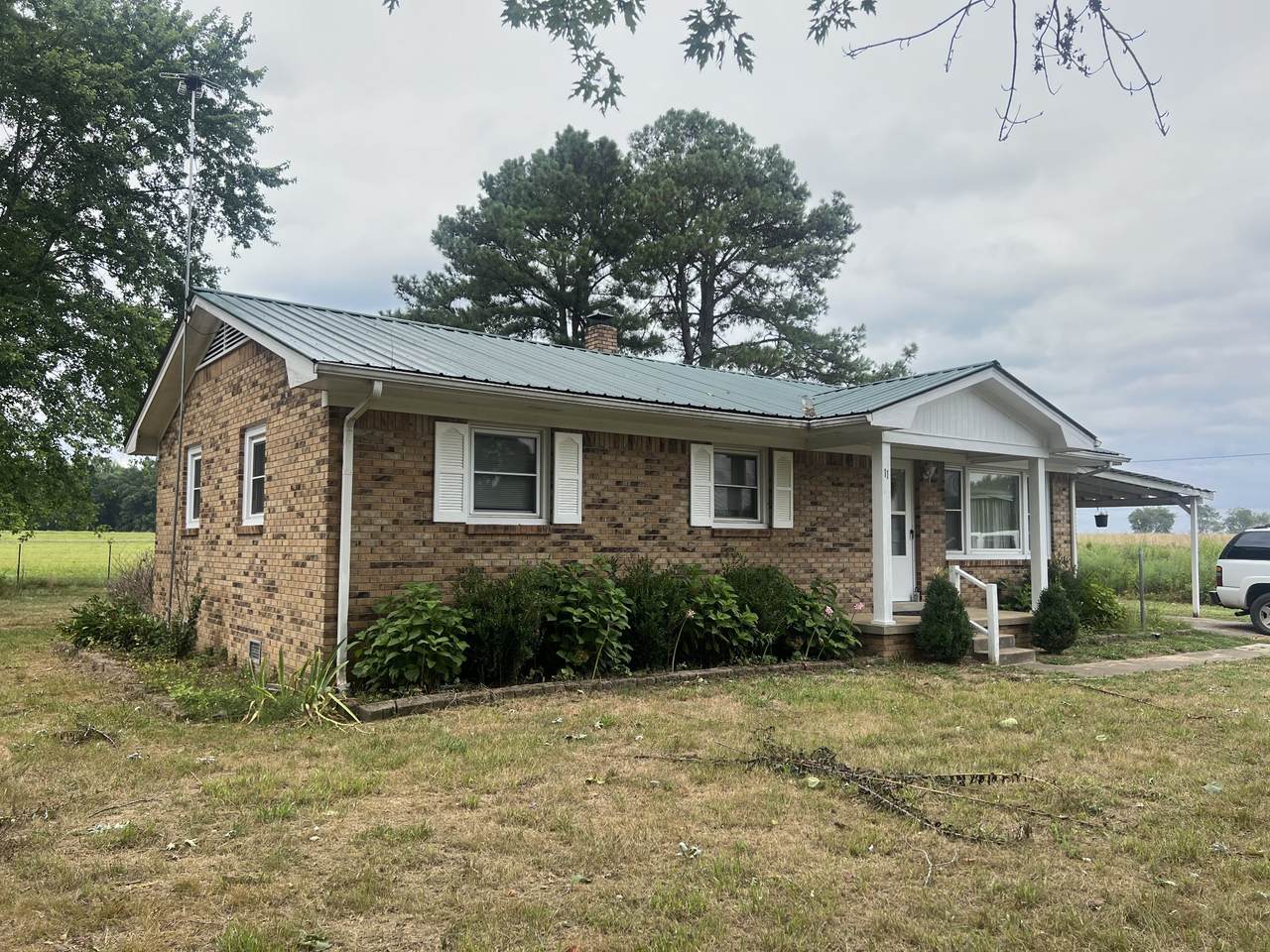 https://bt-photos.global.ssl.fastly.net/nashville/1280_boomver_1_RTC2681608-1.jpg