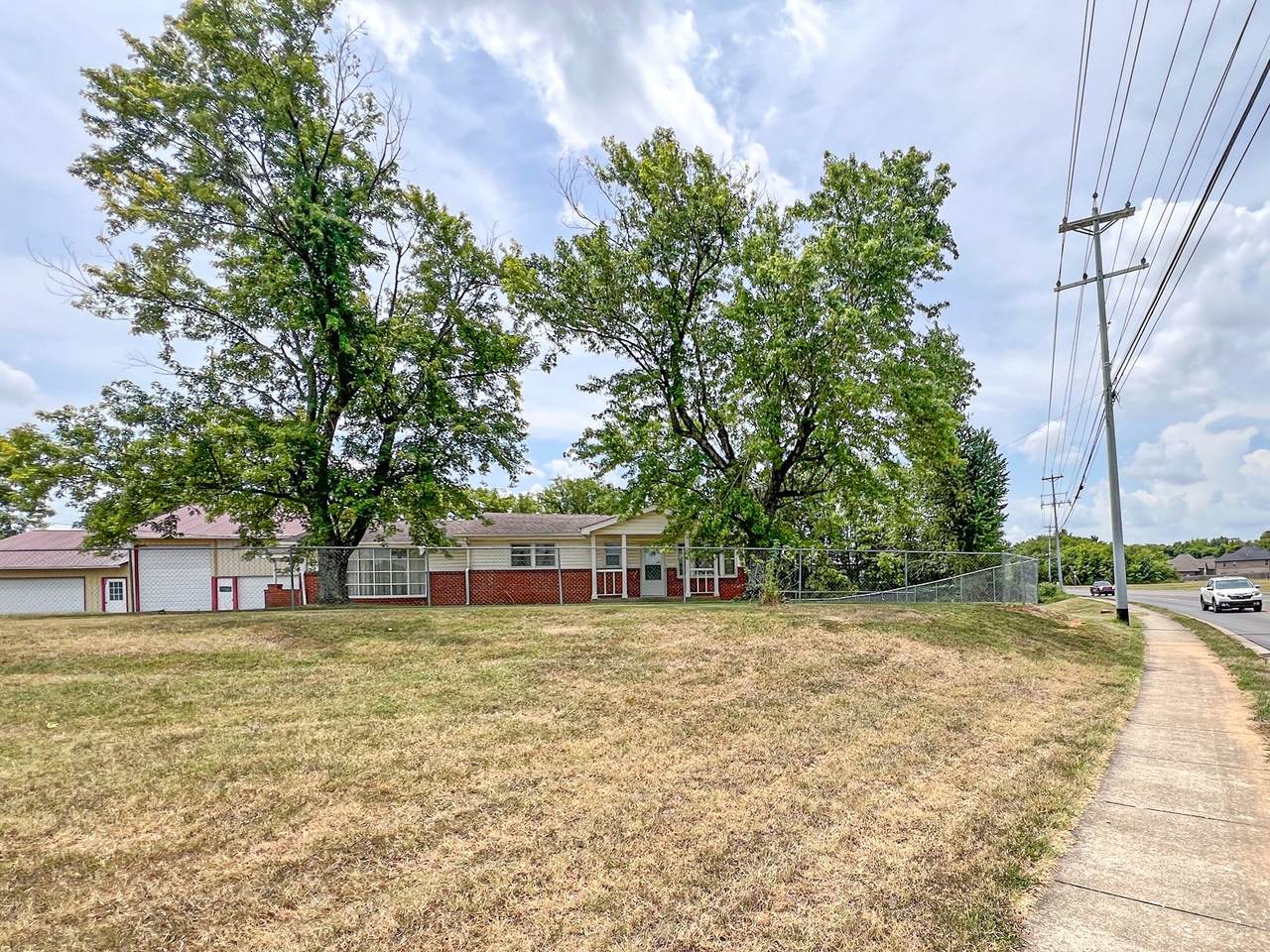 2822 Florence Rd - Photo 1