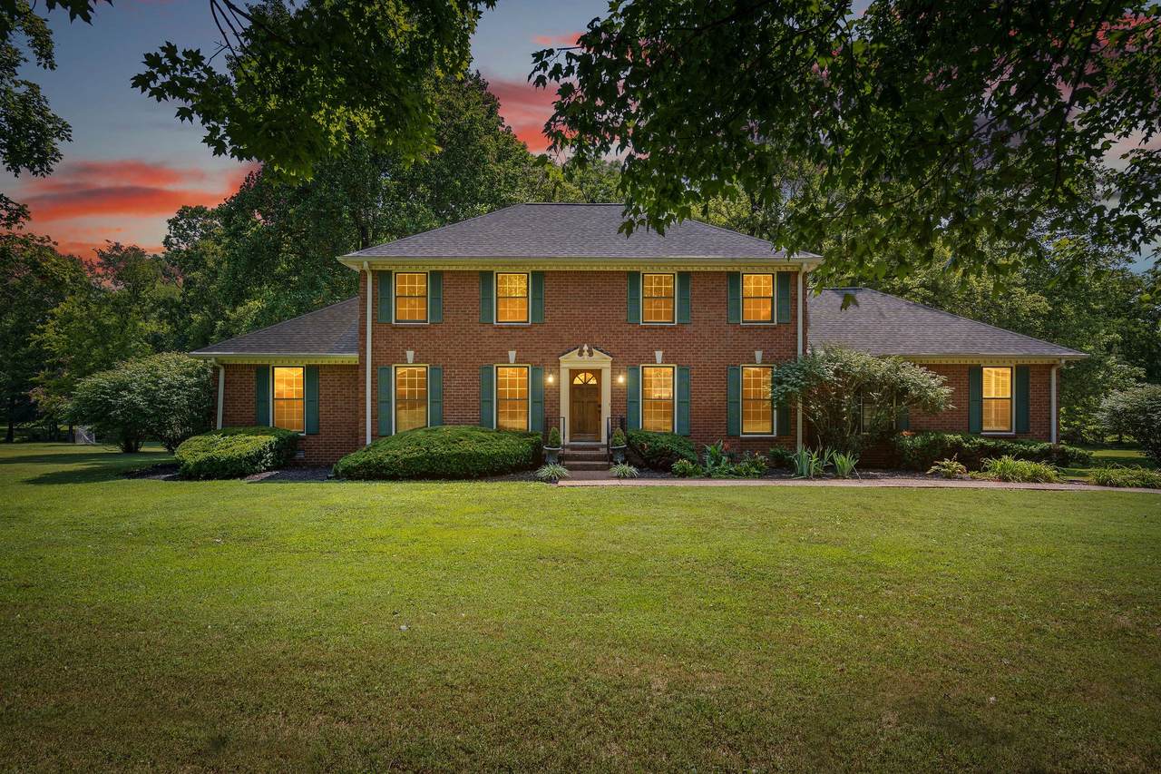2015 Cedarmont Dr - Photo 1
