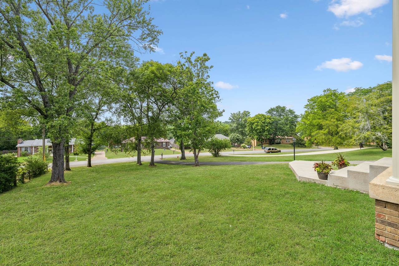 https://bt-photos.global.ssl.fastly.net/nashville/1280_boomver_2_RTC2683768-1.jpg