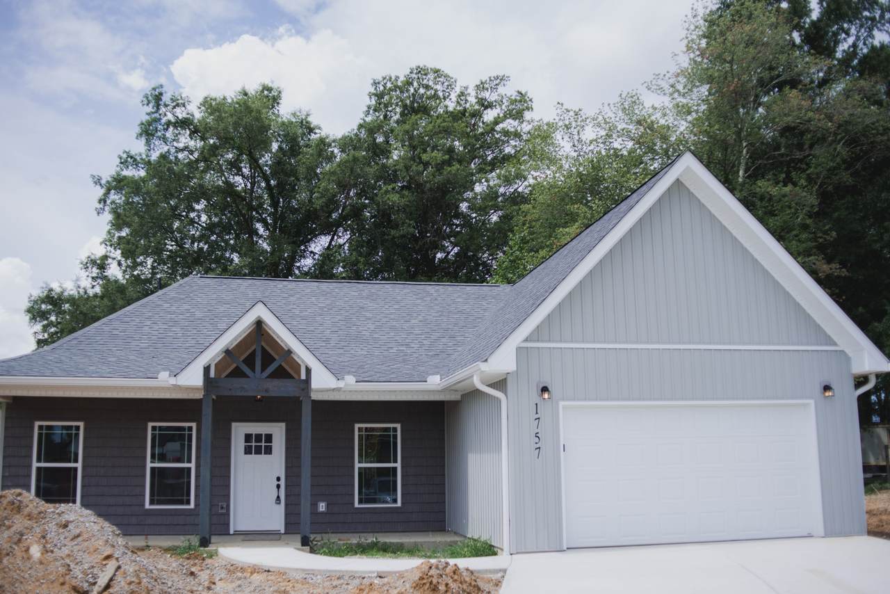 1757 Eagle Dr - Photo 1
