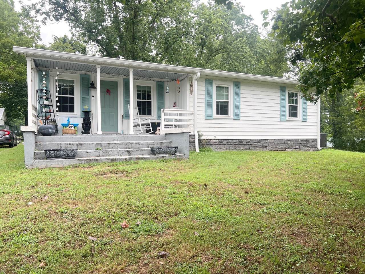 6615 Lions Club Rd - Photo 1