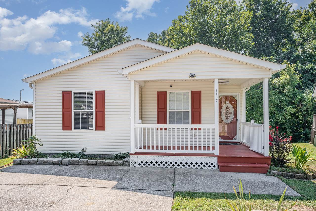 1137 Brittany Park Ln - Photo 1