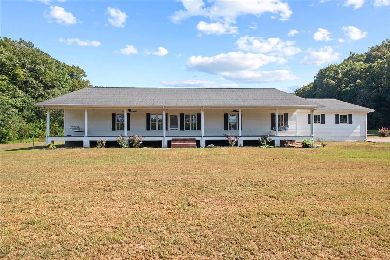 4034 Arnold Hollow Rd - Photo 1
