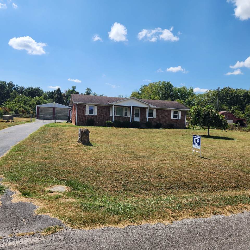 4936 Dickens Hill Rd - Photo 1