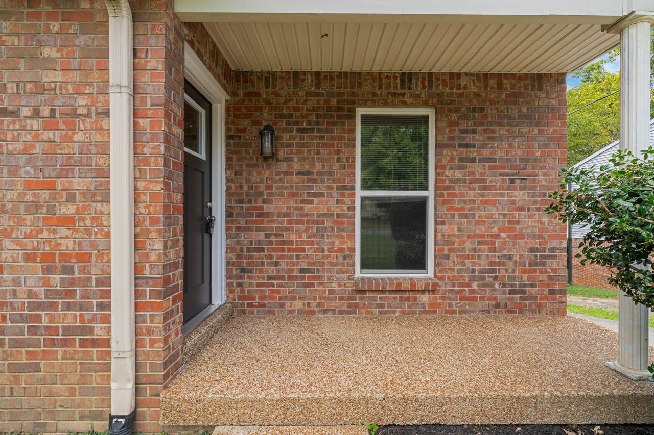 https://bt-photos.global.ssl.fastly.net/nashville/1280_boomver_1_RTC2702405-1.jpg