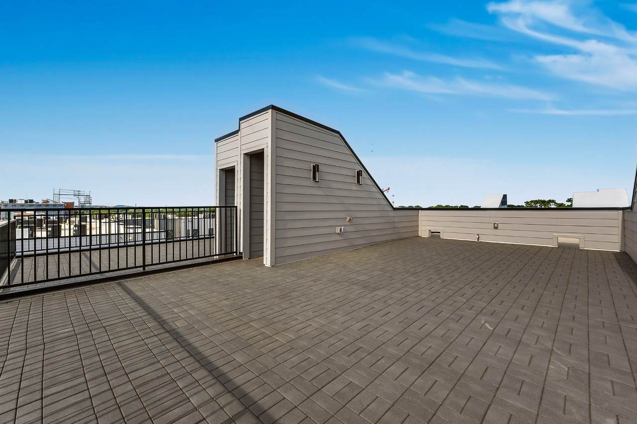 648 Hamilton Ave - Photo 1