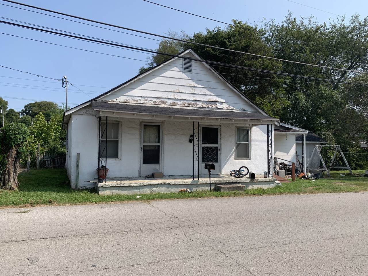 117 E Cooper Street - Photo 1