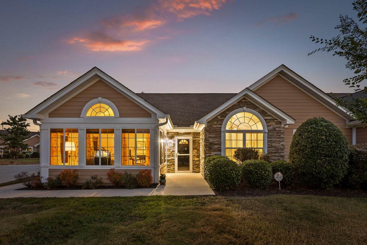 2537 Baskette Way - Photo 1